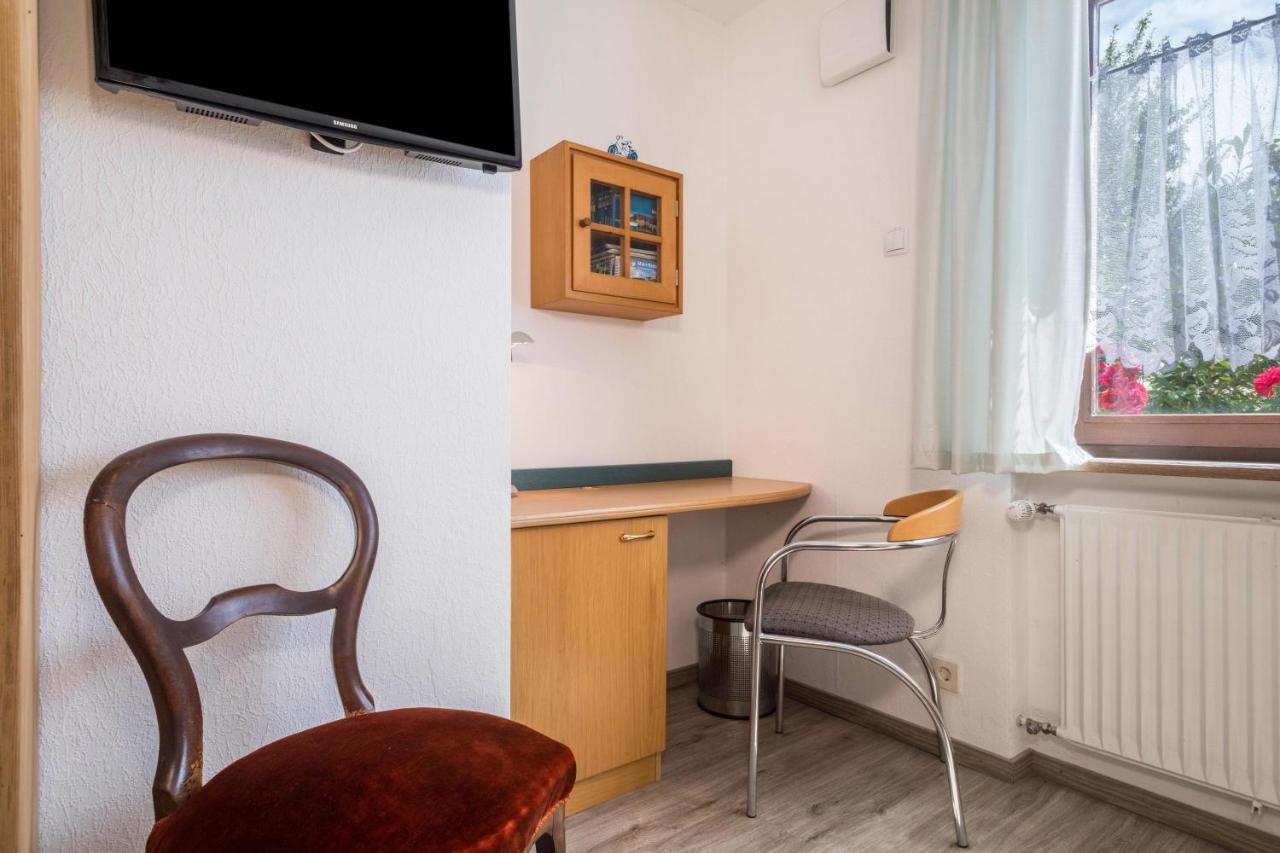 Bett Und Fruehstueck Bei Gertrud Lägenhet Hergensweiler Exteriör bild