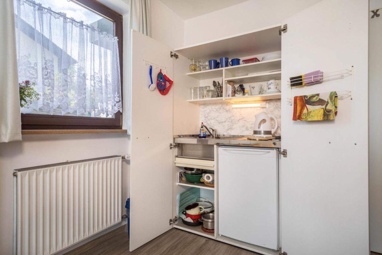 Bett Und Fruehstueck Bei Gertrud Lägenhet Hergensweiler Exteriör bild
