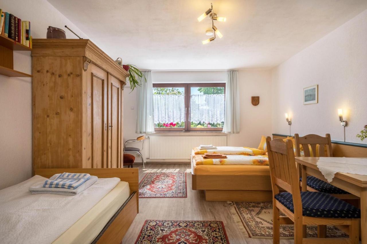 Bett Und Fruehstueck Bei Gertrud Lägenhet Hergensweiler Exteriör bild
